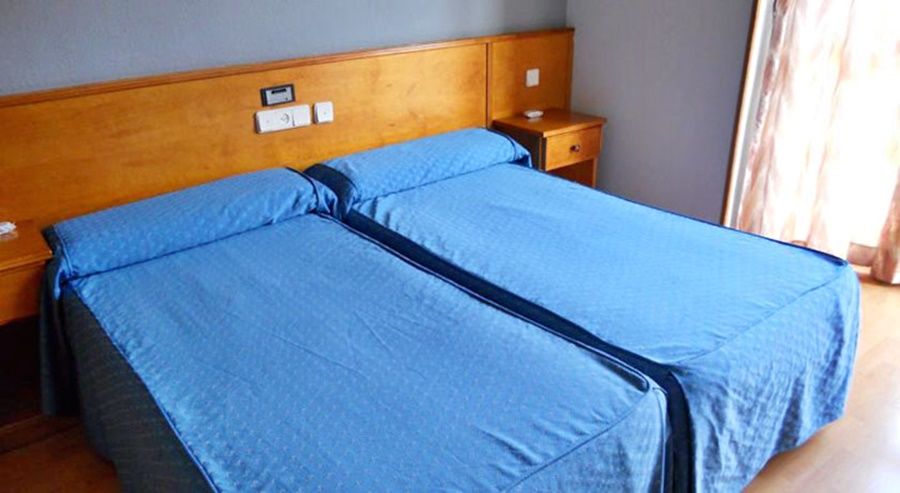 Alvi Hotel Soria Bagian luar foto