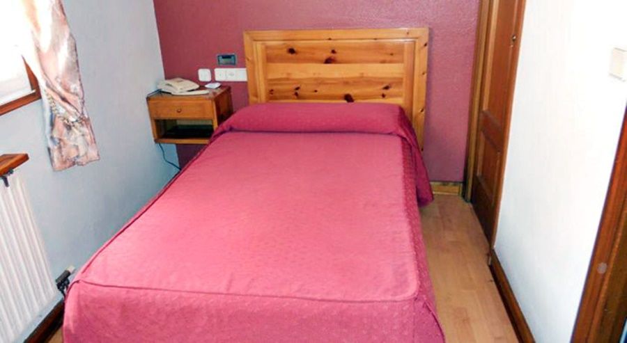 Alvi Hotel Soria Bagian luar foto